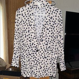 H&M Black and White Polka Dot Button Down Shirt